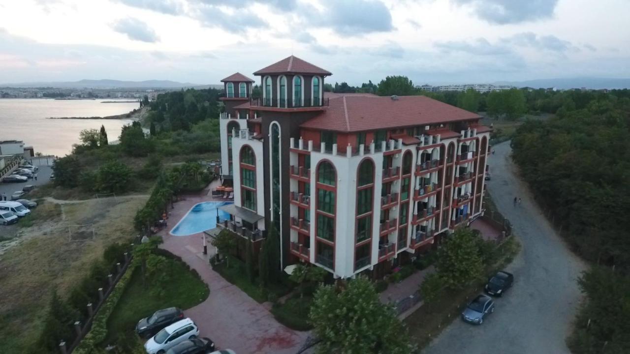 Chateau Del Marina Apart Complex Aparthotel Nesebar Buitenkant foto